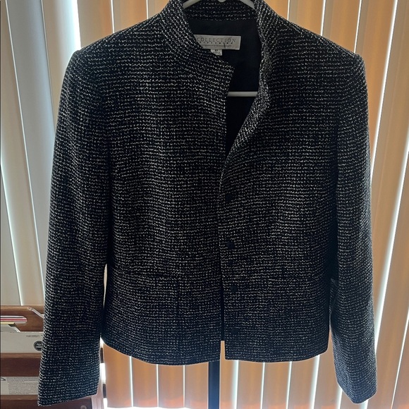Bloomingdale's Jackets & Blazers - Bloomingdale's Black and White Textured Blazer